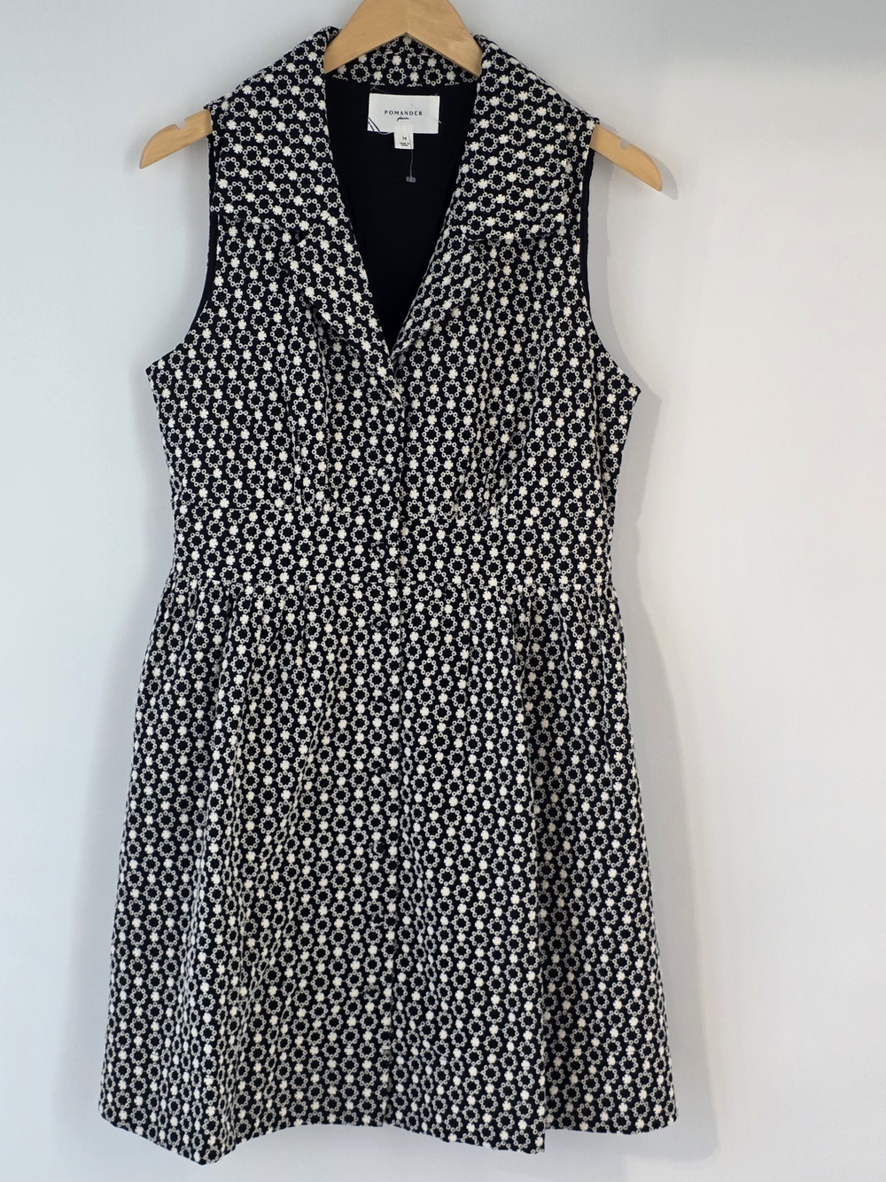Pomander Place Black & White Sleeveless Collared Fit & Flare Mini Dress  Medium